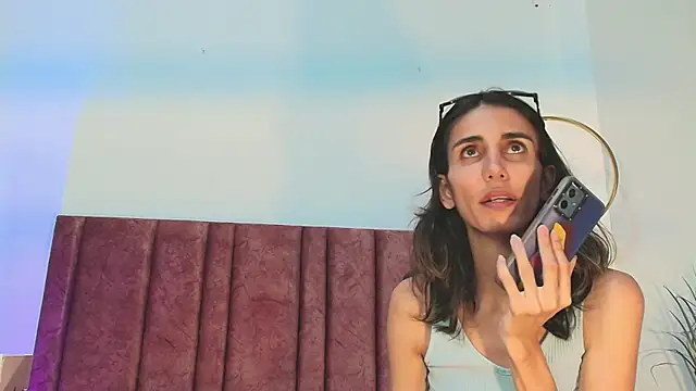 Snapshot of Nina_Cavaali chatting on September 27, 2025, 6:25 pm Nina Cavaali online show from September 27, 2025, 6:25 pm