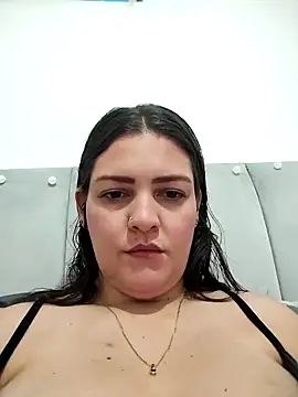 Mia Hampton online show from April 5, 2026, 5:19 pm