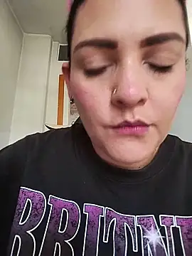 Snapshot of Mia_Hampton chatting on June 1, 2026, 8:52 pm Mia Hampton online show from June 1, 2026, 8:52 pm