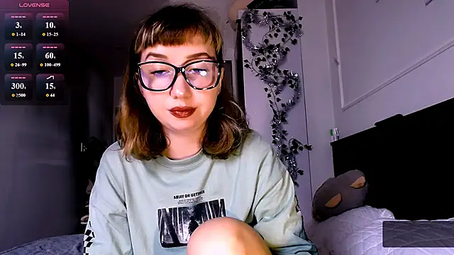 Cosmo Riri online show from January 16, 2025, 6:25 am