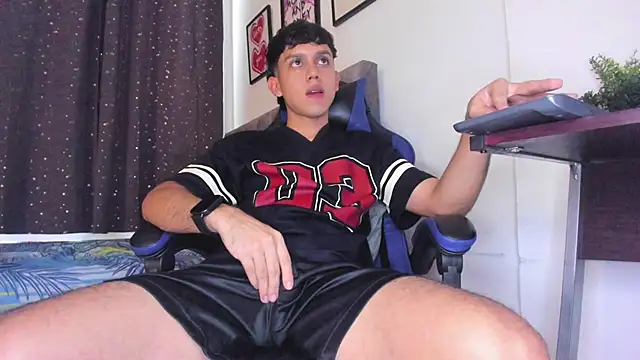 The skinnyguys online show from April 4, 2026, 10:16 pm