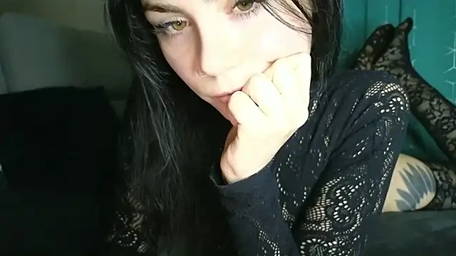 Snapshot of Durghetta chatting on December 5, 2025, 8:46 am Durghetta online show from December 5, 2025, 8:46 am