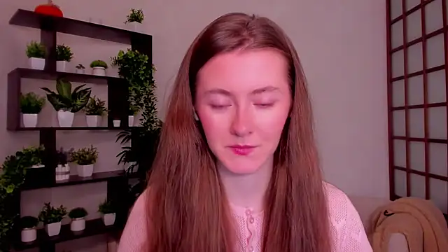 Snapshot of KateCuddle chatting on September 30, 2025, 2:28 am KateCuddle online show from September 30, 2025, 2:28 am