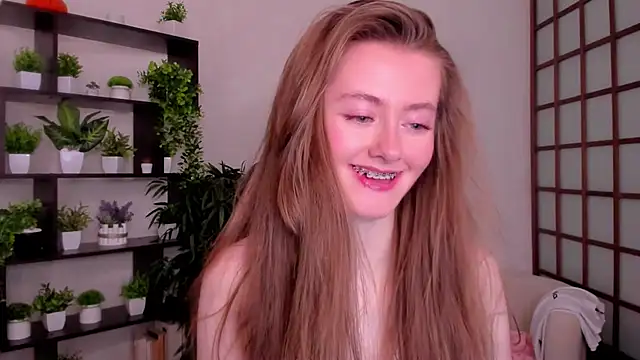 Snapshot of KateCuddle chatting on October 2, 2025, 2:59 am KateCuddle online show from October 2, 2025, 2:59 am