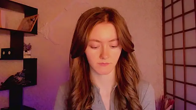 Snapshot of KateCuddle chatting on February 13, 2025, 5:16 am KateCuddle online show from February 13, 2025, 5:16 am