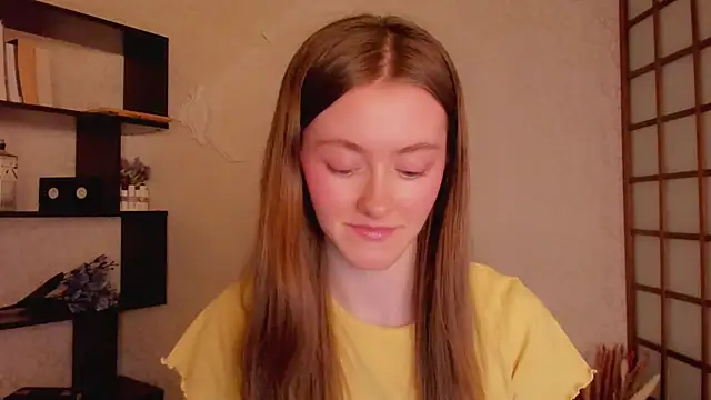 Snapshot of KateCuddle chatting on February 3, 2025, 6:34 am KateCuddle online show from February 3, 2025, 6:34 am