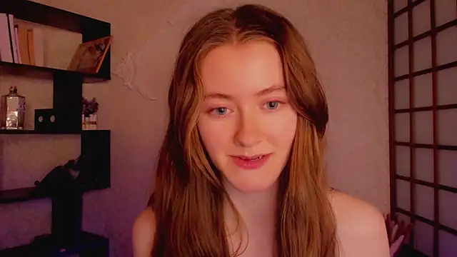 Snapshot of KateCuddle chatting on February 13, 2025, 2:12 am KateCuddle online show from February 13, 2025, 2:12 am