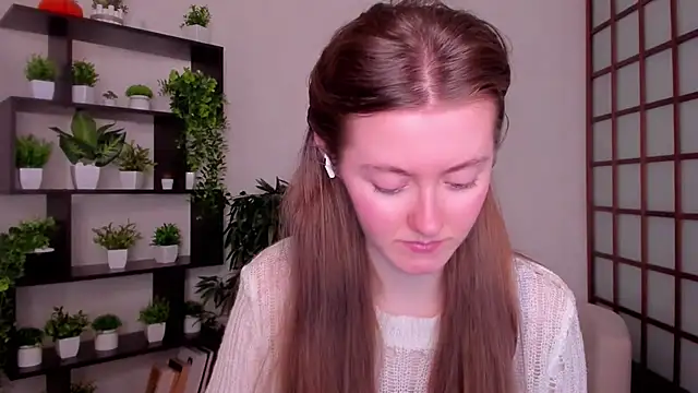 Snapshot of KateCuddle chatting on October 10, 2025, 2:34 am KateCuddle online show from October 10, 2025, 2:34 am