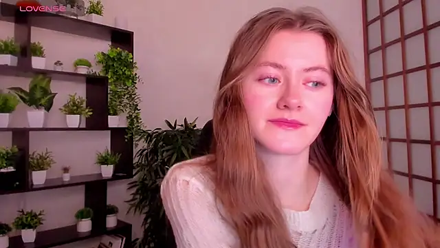 Snapshot of KateCuddle chatting on November 27, 2025, 2:23 am KateCuddle online show from November 27, 2025, 2:23 am