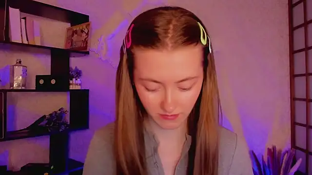 Snapshot of KateCuddle chatting on January 29, 2025, 2:09 am KateCuddle online show from January 29, 2025, 2:09 am