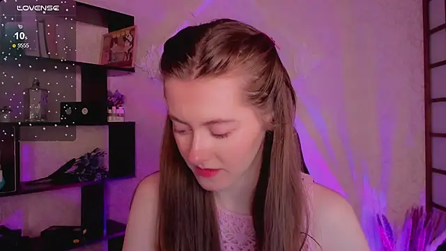 Snapshot of KateCuddle chatting on January 30, 2025, 2:27 am KateCuddle online show from January 30, 2025, 2:27 am