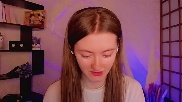 Snapshot of KateCuddle chatting on January 24, 2025, 2:07 am KateCuddle online show from January 24, 2025, 2:07 am