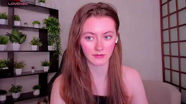 Snapshot of KateCuddle chatting on November 20, 2025, 2:34 am KateCuddle online show from November 20, 2025, 2:34 am