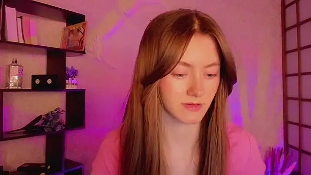 Snapshot of KateCuddle chatting on January 31, 2025, 2:37 am KateCuddle online show from January 31, 2025, 2:37 am