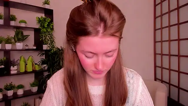 Snapshot of KateCuddle chatting on September 19, 2025, 2:26 am KateCuddle online show from September 19, 2025, 2:26 am