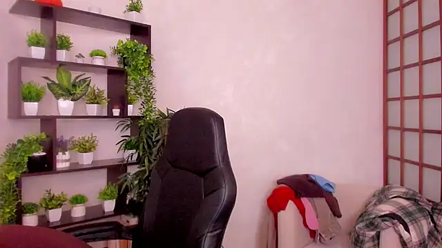 Snapshot of KateCuddle chatting on October 1, 2025, 2:49 am KateCuddle online show from October 1, 2025, 2:49 am