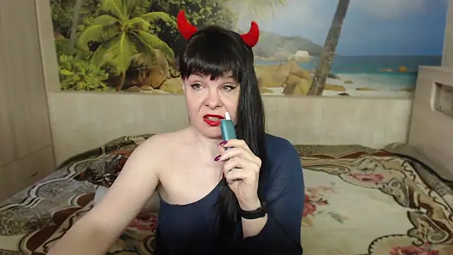 Snapshot of Aphelandra chatting on February 25, 2025, 10:37 am Aphelandra online show from February 25, 2025, 10:37 am