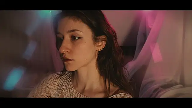 WebCora online show from October 21, 2025, 7:02 pm