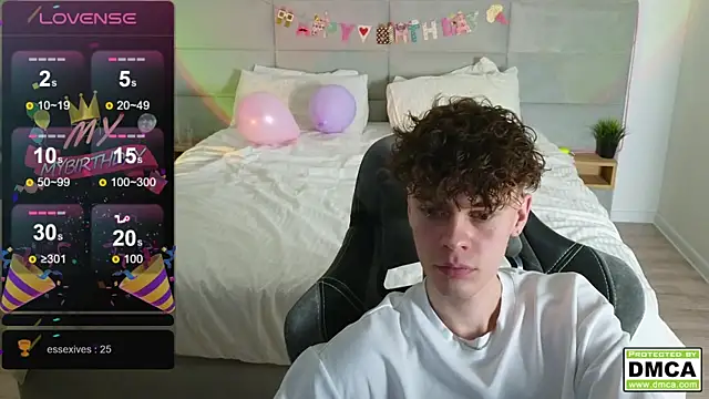 cute thomas online show from February 15, 2025, 6:55 pm