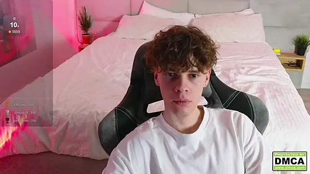 cute thomas online show from February 4, 2025, 2:17 am