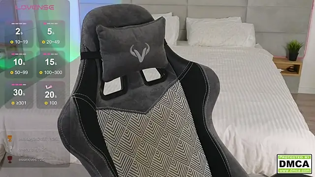 cute thomas online show from March 22, 2025, 12:49 am