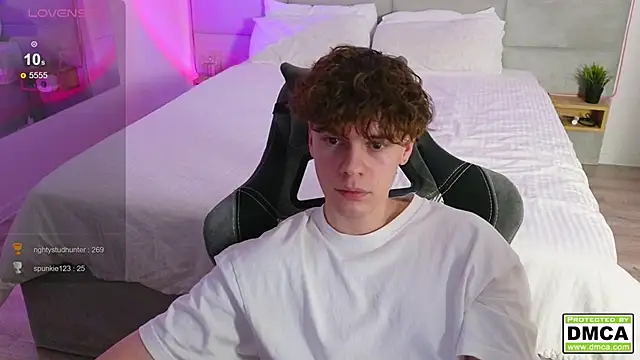 cute thomas online show from December 2, 2024, 11:46 pm