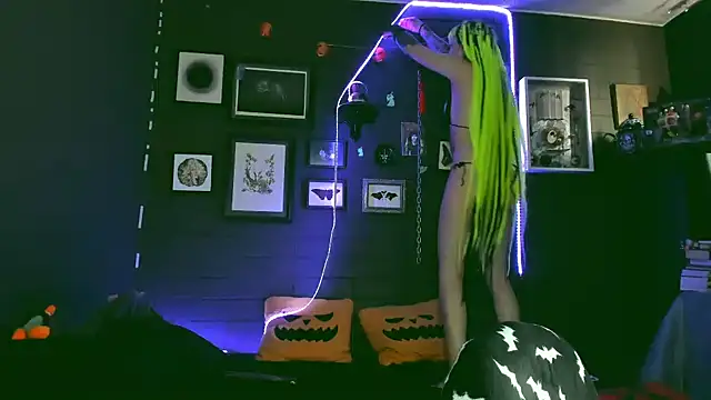 insania 9999  online show from February 20, 2025, 4:47 pm