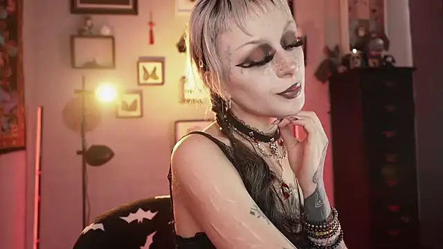 insania 9999  online show from March 17, 2026, 4:54 pm