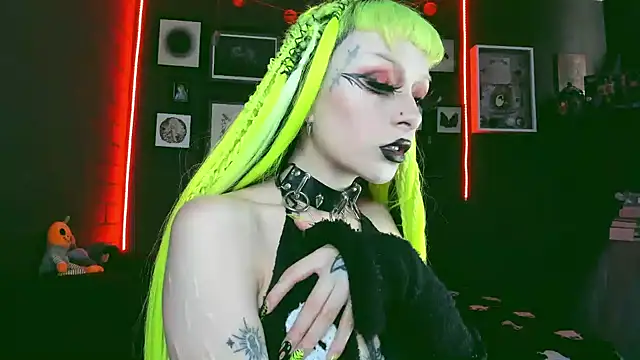 insania 9999  online show from February 4, 2025, 4:50 pm