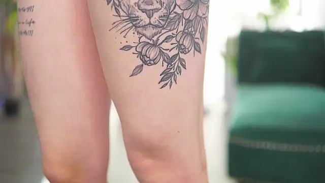 Snapshot of HotSkinnyX chatting on January 13, 2026, 9:35 am HotSkinnyX online show from January 13, 2026, 9:35 am