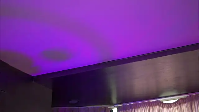 Snapshot of HotSkinnyX chatting on September 30, 2025, 6:30 am HotSkinnyX online show from September 30, 2025, 6:30 am