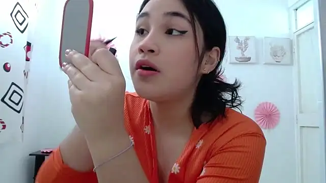 Snapshot of InocentHeaven1 chatting on February 11, 2026, 1:11 pm InocentHeaven1 online show from February 11, 2026, 1:11 pm