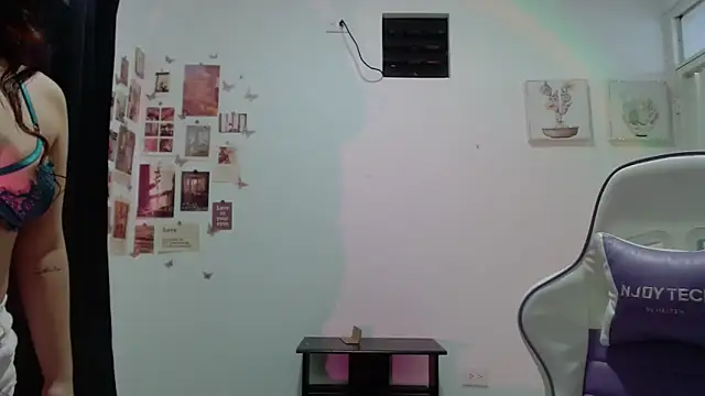 Snapshot of InocentHeaven1 chatting on February 25, 2026, 12:16 pm InocentHeaven1 online show from February 25, 2026, 12:16 pm