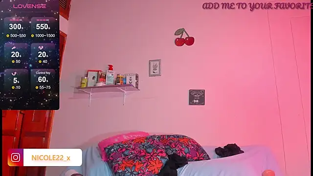 Snapshot of Nicole_x chatting on January 1, 2025, 7:41 am Nicole x online show from January 1, 2025, 7:41 am