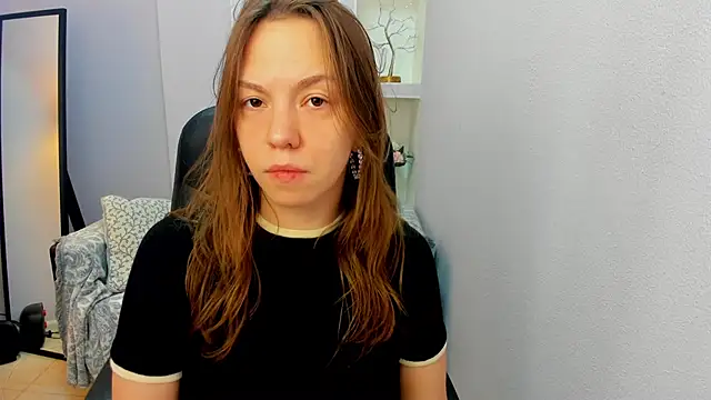 Snapshot of Persephoni chatting on June 20, 2026, 10:09 am Persephoni online show from June 20, 2026, 10:09 am