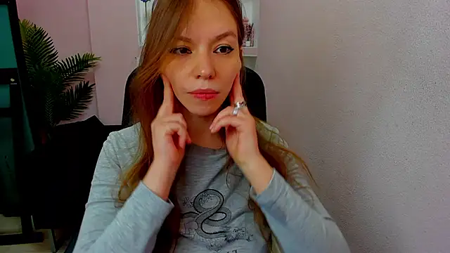 Persephoni online show from November 27, 2025, 8:42 pm