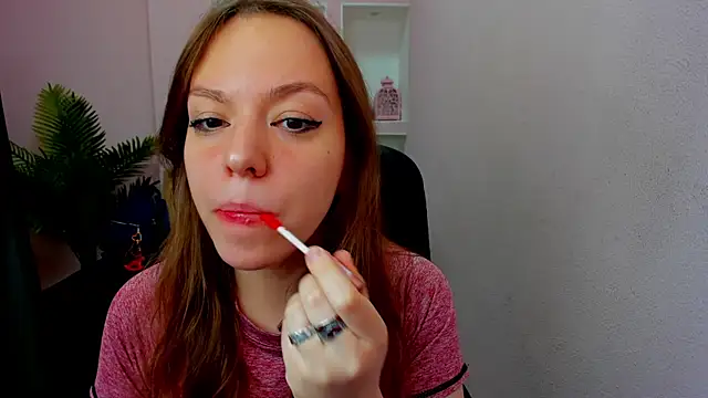 Snapshot of Persephoni chatting on October 13, 2025, 8:32 pm Persephoni online show from October 13, 2025, 8:32 pm