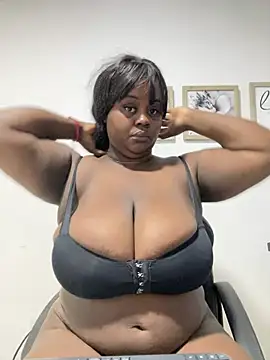 Snapshot of sharik-browns chatting on August 2, 2026, 10:46 am sharik-browns online show from August 2, 2026, 10:46 am