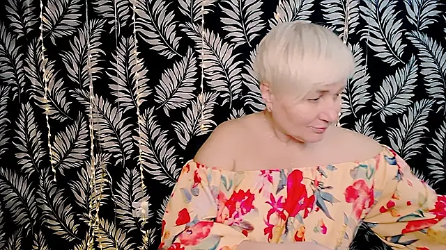 Olivia playful online show from February 2, 2026, 12:15 pm