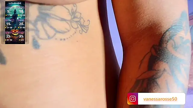 Snapshot of Julieth_Rossi chatting on October 30, 2025, 4:11 am Julieth Rossi online show from October 30, 2025, 4:11 am