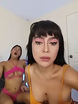 Snapshot of SexyDominnantcheska chatting on June 16, 2026, 12:10 am SexyDominnantcheska online show from June 16, 2026, 12:10 am