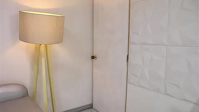 Snapshot of dianebleu chatting on November 10, 2025, 4:39 am dianebleu online show from November 10, 2025, 4:39 am