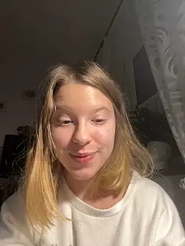 Snapshot of kimczii chatting on December 1, 2025, 8:53 pm kimczii online show from December 1, 2025, 8:53 pm