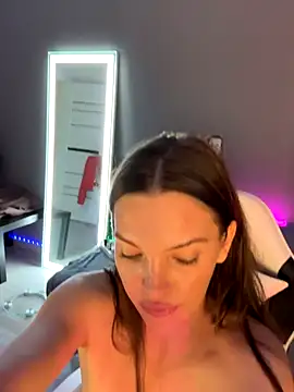 Snapshot of julia_fly chatting on October 14, 2025, 9:54 am julia fly online show from October 14, 2025, 9:54 am