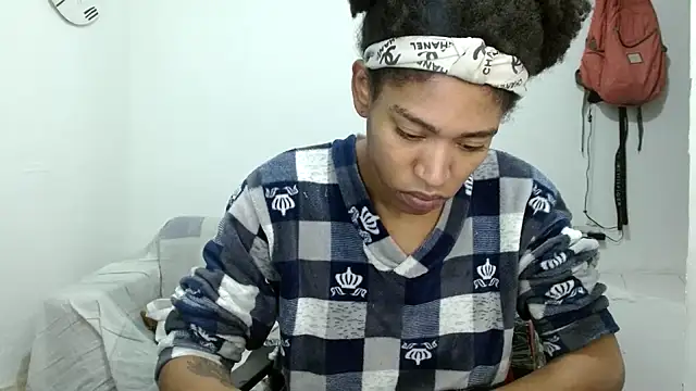 angelamarie1 online show from November 8, 2025, 11:14 am