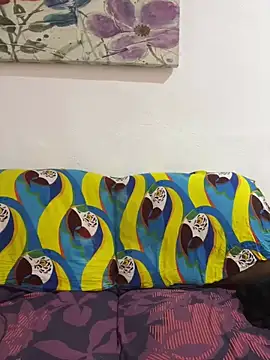 frenchxena98 online show from April 16, 2026, 9:50 pm