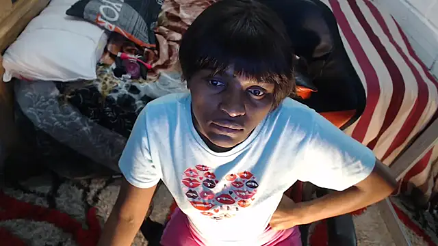 Snapshot of sexyjustin202 chatting on December 23, 2025, 2:11 am sexyjustin202 online show from December 23, 2025, 2:11 am