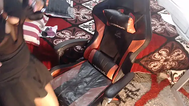 Snapshot of sexyjustin202 chatting on February 11, 2026, 12:54 am sexyjustin202 online show from February 11, 2026, 12:54 am