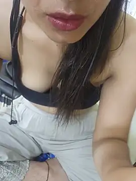 Snapshot of CuteSarikaLIVE chatting on July 13, 2026, 3:50 am CuteSarikaLIVE online show from July 13, 2026, 3:50 am