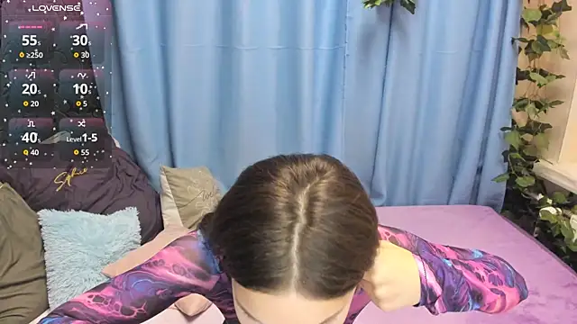 Snapshot of MelaniGrand chatting on October 22, 2025, 9:31 am MelaniGrand online show from October 22, 2025, 9:31 am